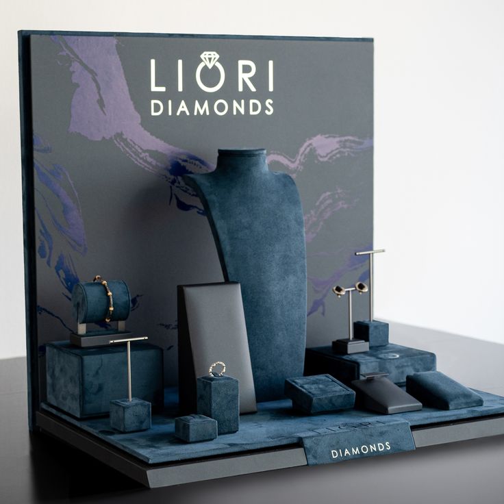 LIORI DIAMONDS | Modern jewelry display, Display design, Midnight blue ... LIORI DIAMONDS | Modern jewelry display, Display design, Midnight blue ...