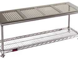 Cleanroom gowning bench for ultimate hygiene control