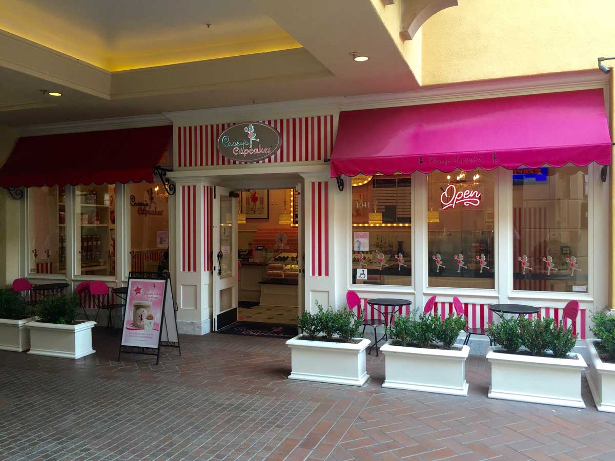 Fashion-Island - Caseys CupcakesCaseys Cupcakes Fashion-Island - Caseys CupcakesCaseys Cupcakes