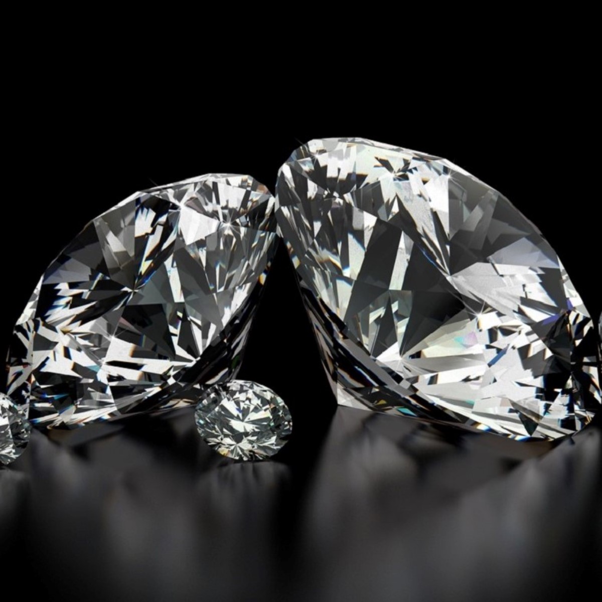 Moissanite Vs. Lab Diamonds – Liori Diamonds Moissanite Vs. Lab Diamonds – Liori Diamonds