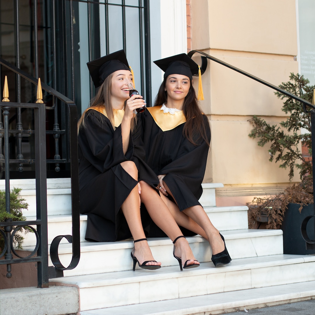 Graduation Gown, Women's Fashion, Coats, Jackets and Outerwear on Carousell Graduation Gown, Women's Fashion, Coats, Jackets and Outerwear on Carousell
