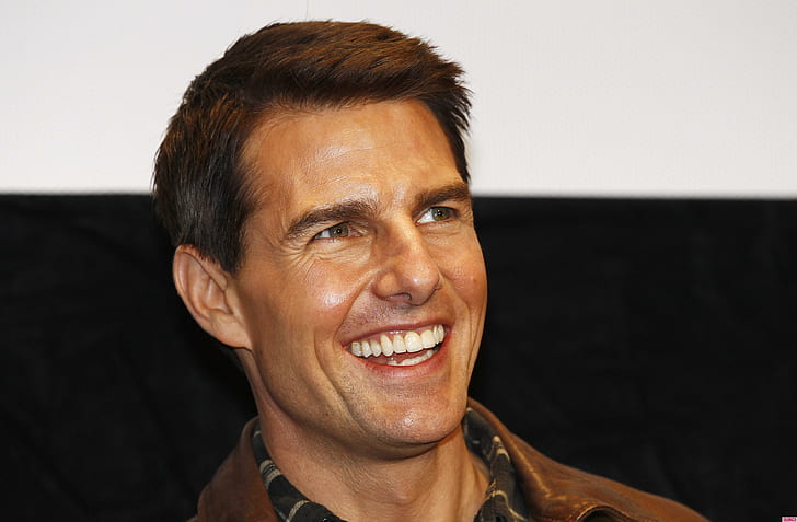 1366x768px | free download | HD wallpaper: Tom cruise in new hairstyle ... 1366x768px | free download | HD wallpaper: Tom cruise in new hairstyle ...
